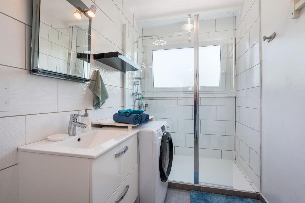 In The Sky - Casa Vostra - Caution 800 Eur & Id Requises - Ambilly Proche Tramway-Frontiere Apartment Bagian luar foto